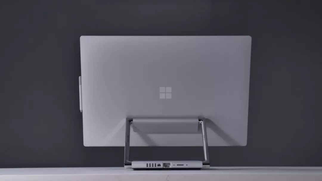 Surface Studio 2 上手：才华横溢，售价不低