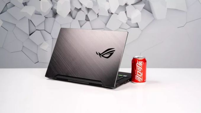 笔吧评测室:ROG GU502 15.6英寸轻薄游戏本评测 & 美版笔记本购买建议