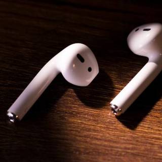 拼多多AirPods2开箱评测，4种办法教你验真假，10个AirPods技巧教你玩