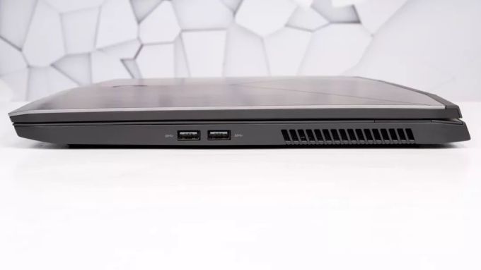 CPU单烤60W 双烤34W:笔吧评测室ALIENWARE 外星人 M17 笔记本电脑评测,厚度减小,牺牲散热