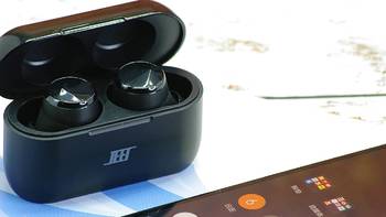 逗娱评测 篇十六：向千元级产品致敬，JEET Air Plus蓝牙耳机评测 