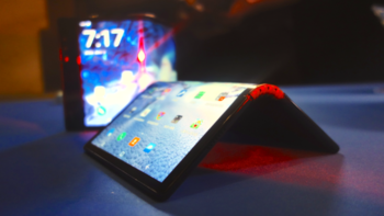 柔宇 Flexpai柔派折叠屏手机正式开售，发布近一年技术曾遭质疑，售价8999元起