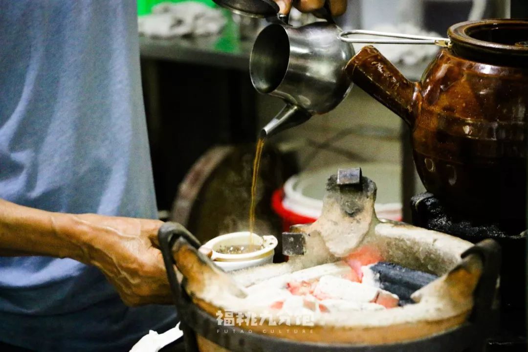 在澳门，本地人是这样从早吃到晚的