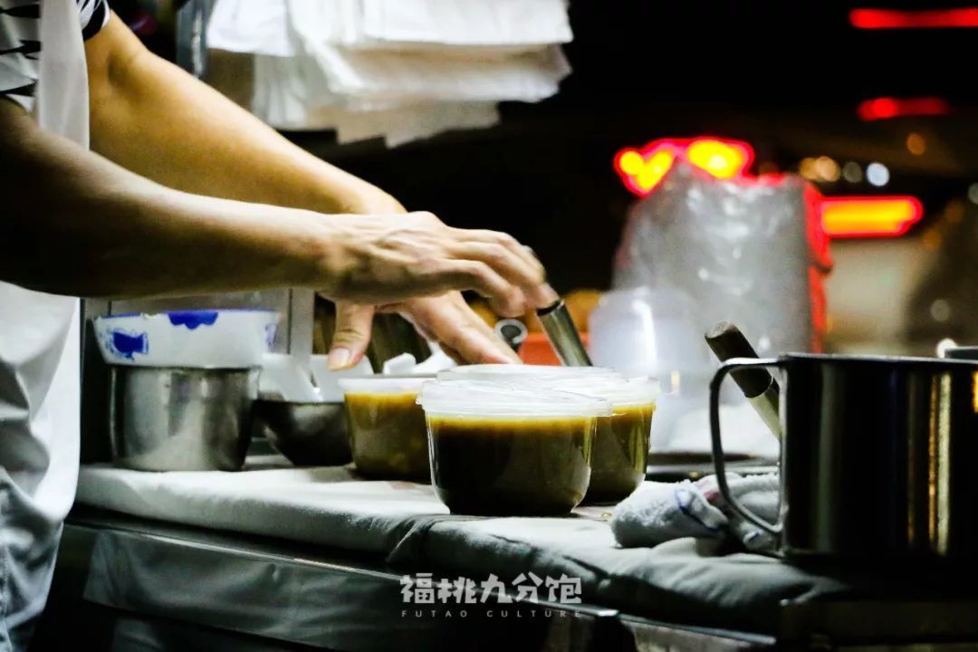 在澳门，本地人是这样从早吃到晚的