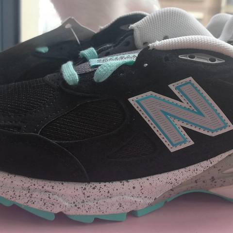 总统慢跑鞋，库存4年，1.6折，美产，唯品会299元购入New Balance 990V3 开箱