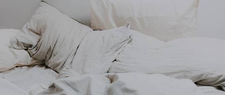 羽绒枕 乳胶枕 化纤枕 软管枕 棉花枕 枕芯怎么选 多款枕头横评 枕头 什么值得买