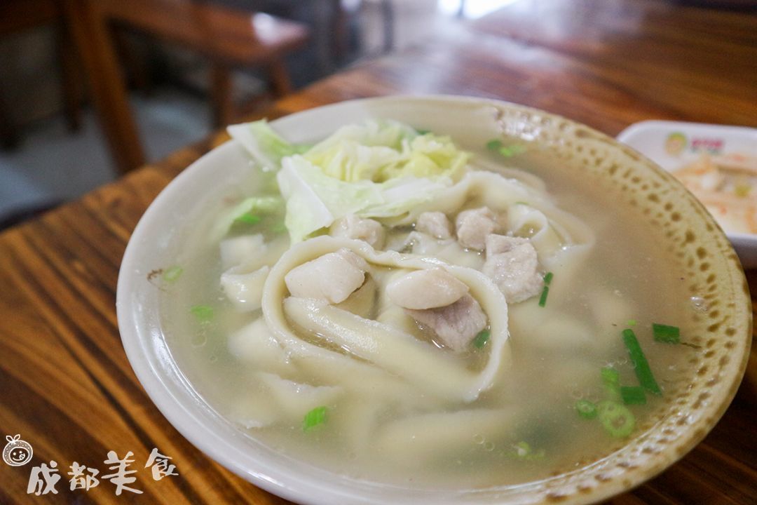 菜场地摊苍蝇馆，成都当地人最市井的小吃店推荐