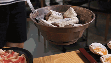 1.gif 开到哪火到哪,碳烤界翘楚!