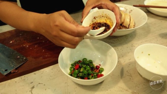 掌握两种料油做法,解锁一道开胃硬菜