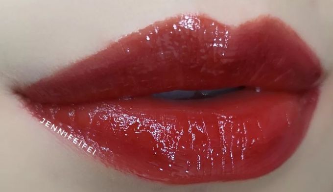 杰妮菲菲|YSL2019新品缎面水光唇釉VERNIS À LÈVRES WATER STAIN 试色推荐分享
