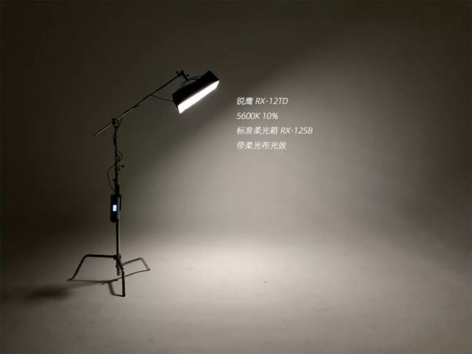 锐鹰 RX-12TD 双色温 LED 摄影卷布灯 开箱