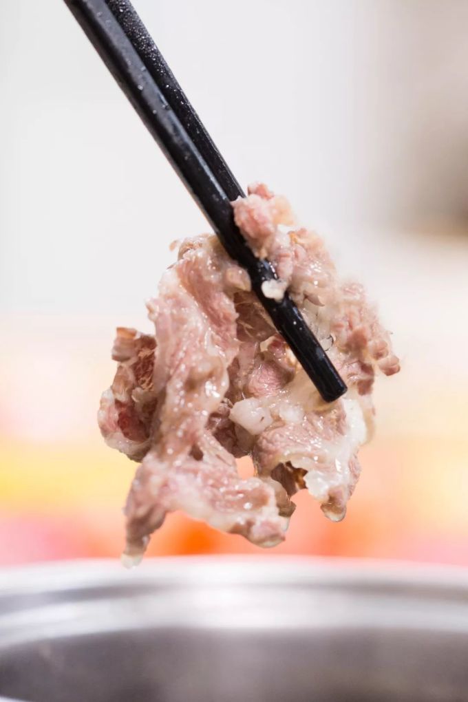 744D7926.jpg 火了39年的牛肉大亨,一年卖出690000+…