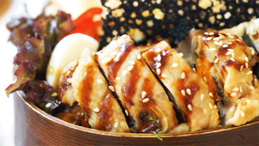未标题-5.gif 盆栽便当、小壶汤、九宫格寿司…这家料理店也太精致了!