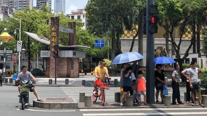 水围24小时 | 城市中心的边缘生活