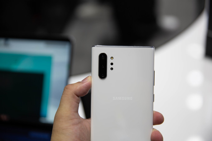 神仙配色“无”边框:三星 Galaxy Note10发布会真机体验