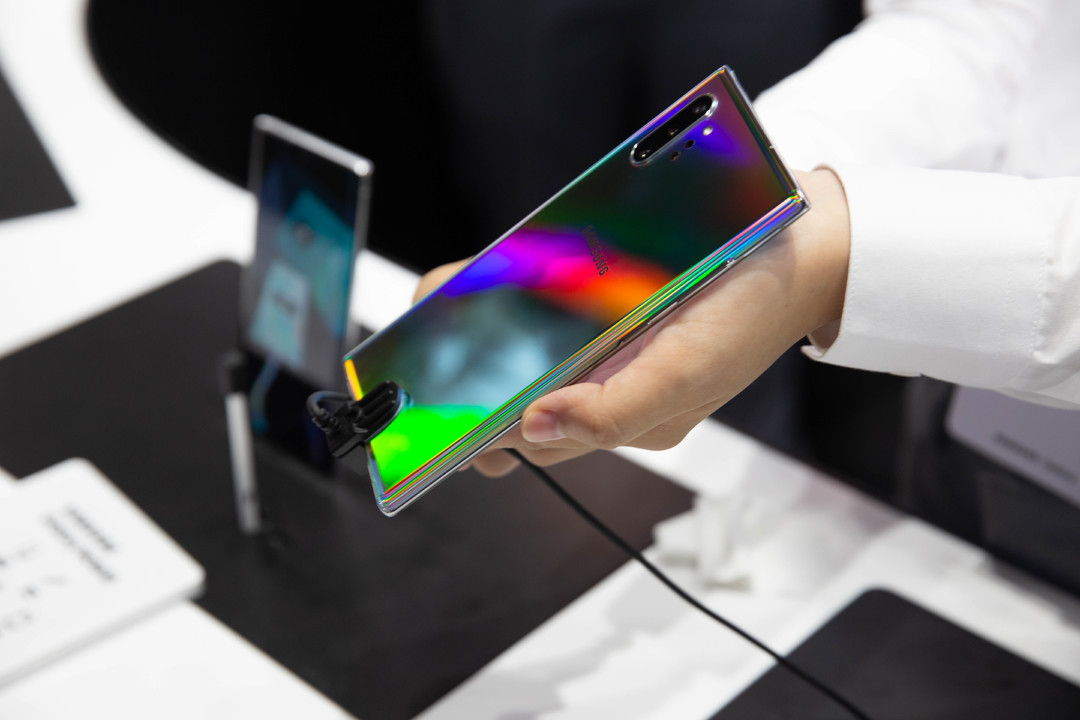 神仙配色“无”边框：三星 Galaxy Note10发布会真机体验