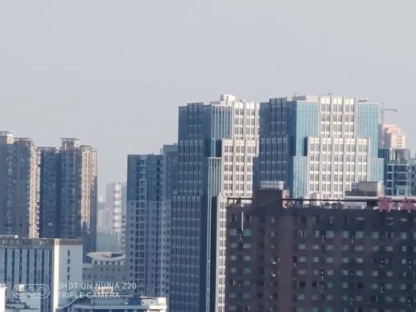 努比亚Z20评测,西装暴徒也爱自拍