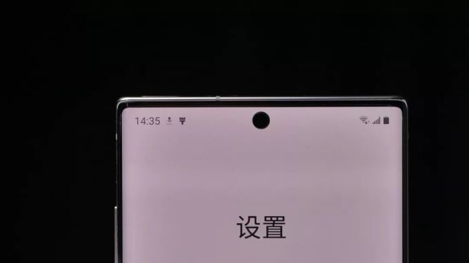三星 Note 10+ 上手:亮点不多,「黑点」很大