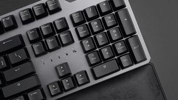 华硕TUF GAMING K7光轴机械键盘操作体验(键帽|连键|防水溅|轴柱|手感)