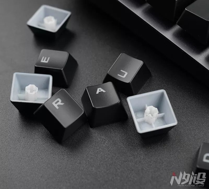 华硕TUF GAMING K7光轴机械键盘评测