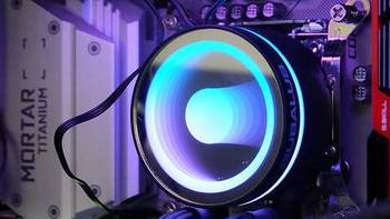 电脑 篇二：高颜值光效，硬实力散热，大水牛海神HW240水冷散热器不一般