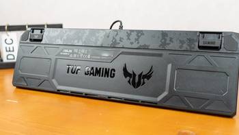 手感细腻，外观出色，配件良心、华硕TUF GAMING K7 光轴机械键盘