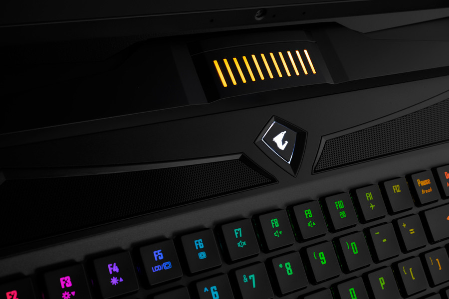 机械键盘、240Hz 屏：技嘉旗下品牌 AORUS 推出全新 17 寸游戏本