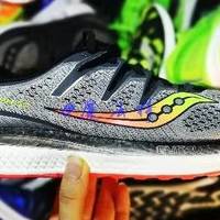 魔法特的装备库 篇三：四大跑鞋之SAUCONY TRIUMPH ISO 5五代大点评