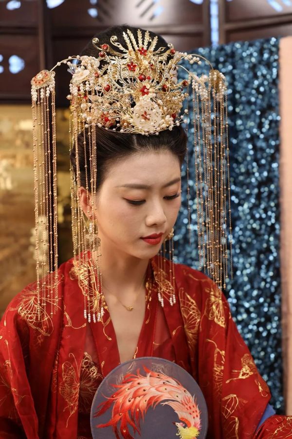 都是15299元!佳能发布2款RF镜头,“大三元”即将凑齐!
