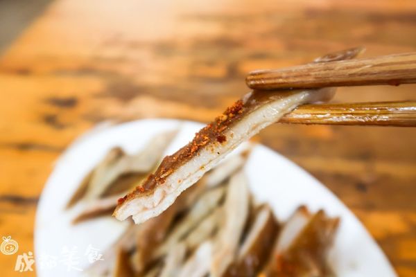连九江都没去过,还敢称自己喜欢吃肥肠?