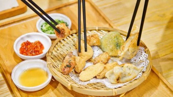拼盘7.jpg 潮汕人都惊呆了,这家“日料店”竟然卖着粿条…