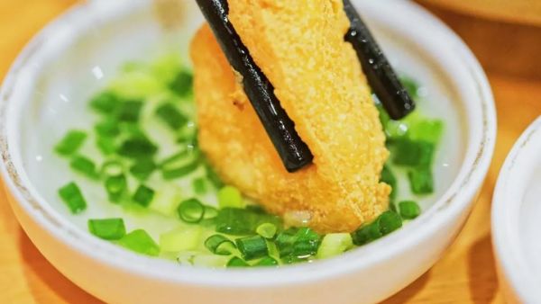 拼盘14.jpg 潮汕人都惊呆了,这家“日料店”竟然卖着粿条…