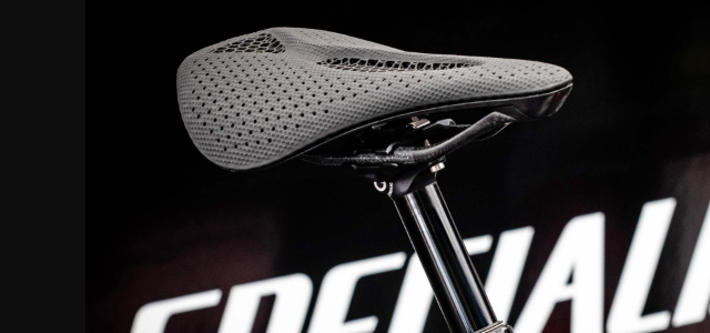 3D打印自行车座问世：屁股福音？SPECIALIZED和fi'zi:k近期新品齐上阵