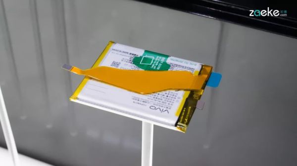 来到重庆这座8D城市,我读懂了iQOO的“5G修炼手册”