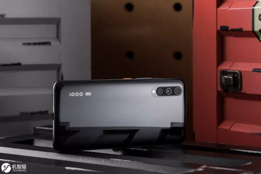 iQOO Pro首发体验：“可能是最便宜的5G手机”来了！