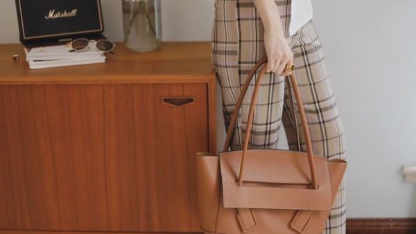 测评10个女生都喜欢的奢侈品包包,真的值得入手吗?
