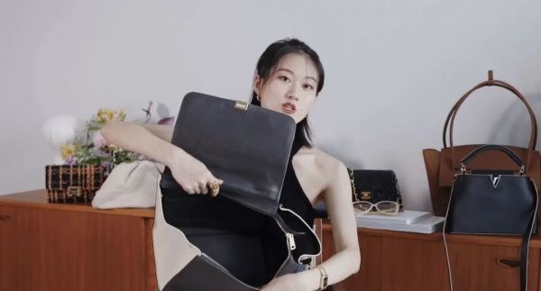 测评10个女生都喜欢的奢侈品包包,真的值得入手吗?