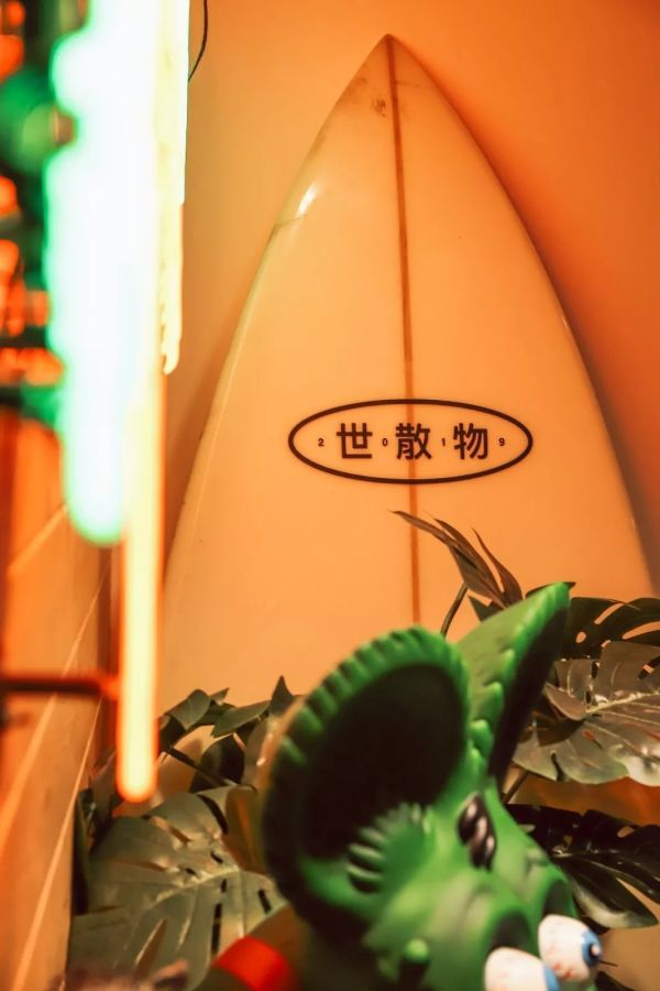 IMG_1202.jpg 只有潮汕人才看得懂名字的店,背后是两个热爱亚文化的年轻人