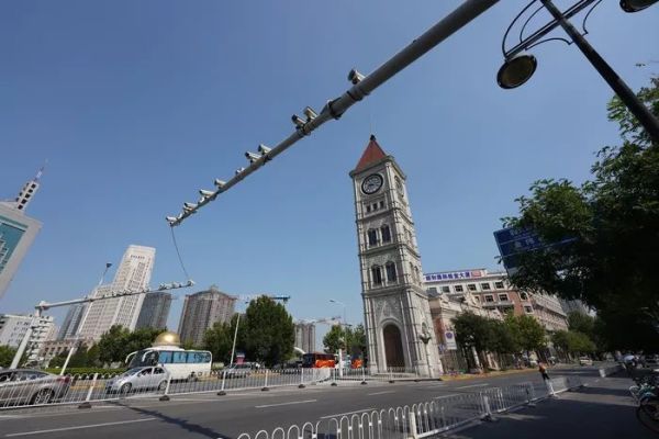 适马14-24mm F2.8微单镜头仅重795g,价格还如此良心!