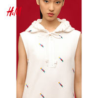 本土设计:H&M X 陈安琪男女装系列发布,刘雯演绎