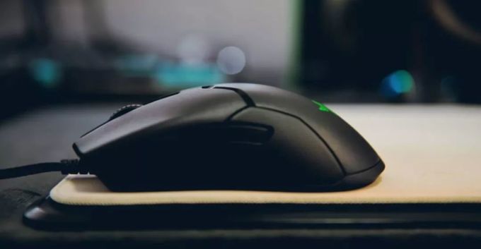 解毒 | 最便宜的轻量化鼠标?Razer Viper毒蝰