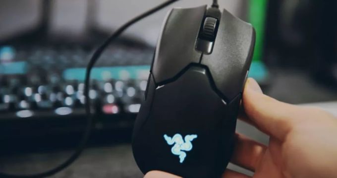解毒 | 最便宜的轻量化鼠标?Razer Viper毒蝰