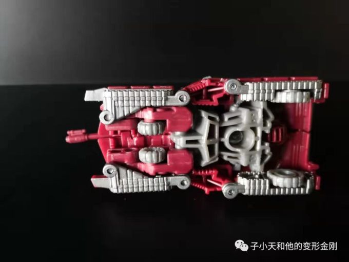【评玩具】子小天:大果果测评《变形金刚 泰坦系列战戟和钢牙 小比例中的“好兄弟”》