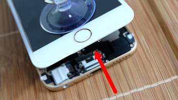 38元就能让你的iPhone6焕发新春，只需拆掉4颗螺丝更换电池实录