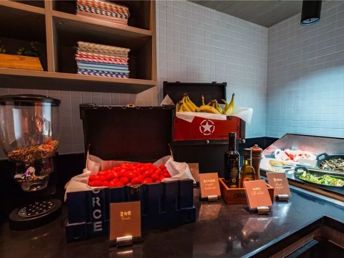 01.jpg 据说,这是全广州最swag的潮牌酒店,没有之一
