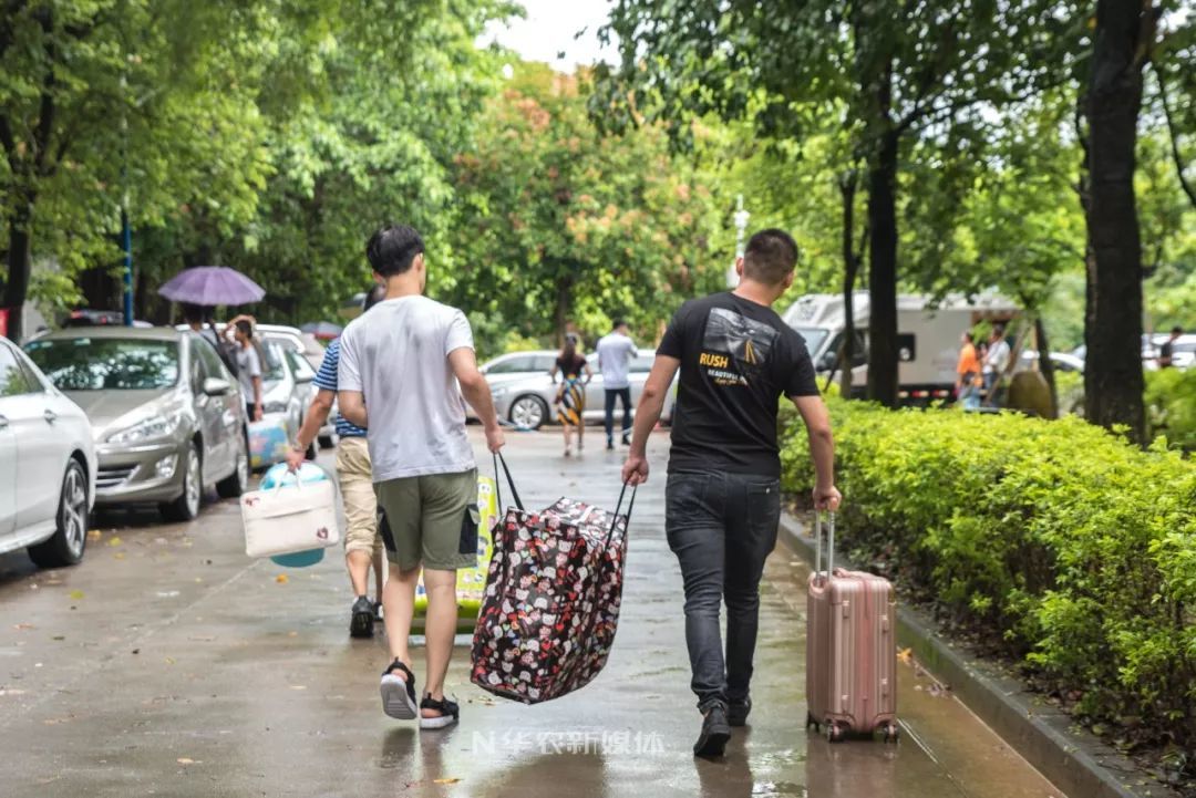 因为酸奶而全国出名的，全广州就只有这所学校了！