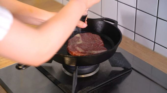 在家做贵饭:1000元的米其林M9和牛牛排,在家只要半价,做法比普通牛排还简单