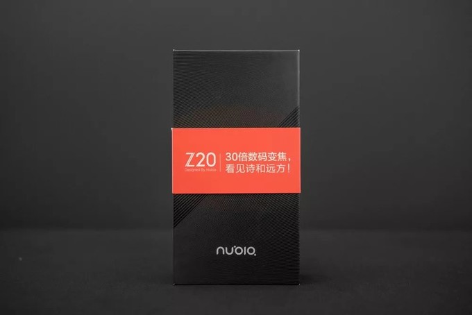 30倍变焦三摄 努比亚Z20双曲屏旗舰手机评测