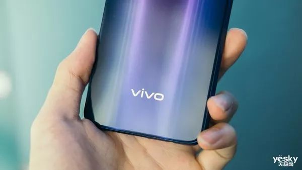 vivo Z5新机评测：属性均衡的拍照神器