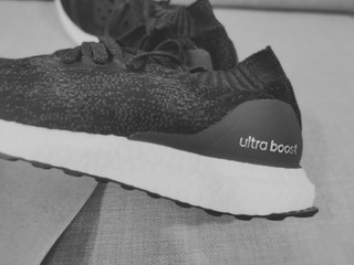 弹力十足的UltraBoost